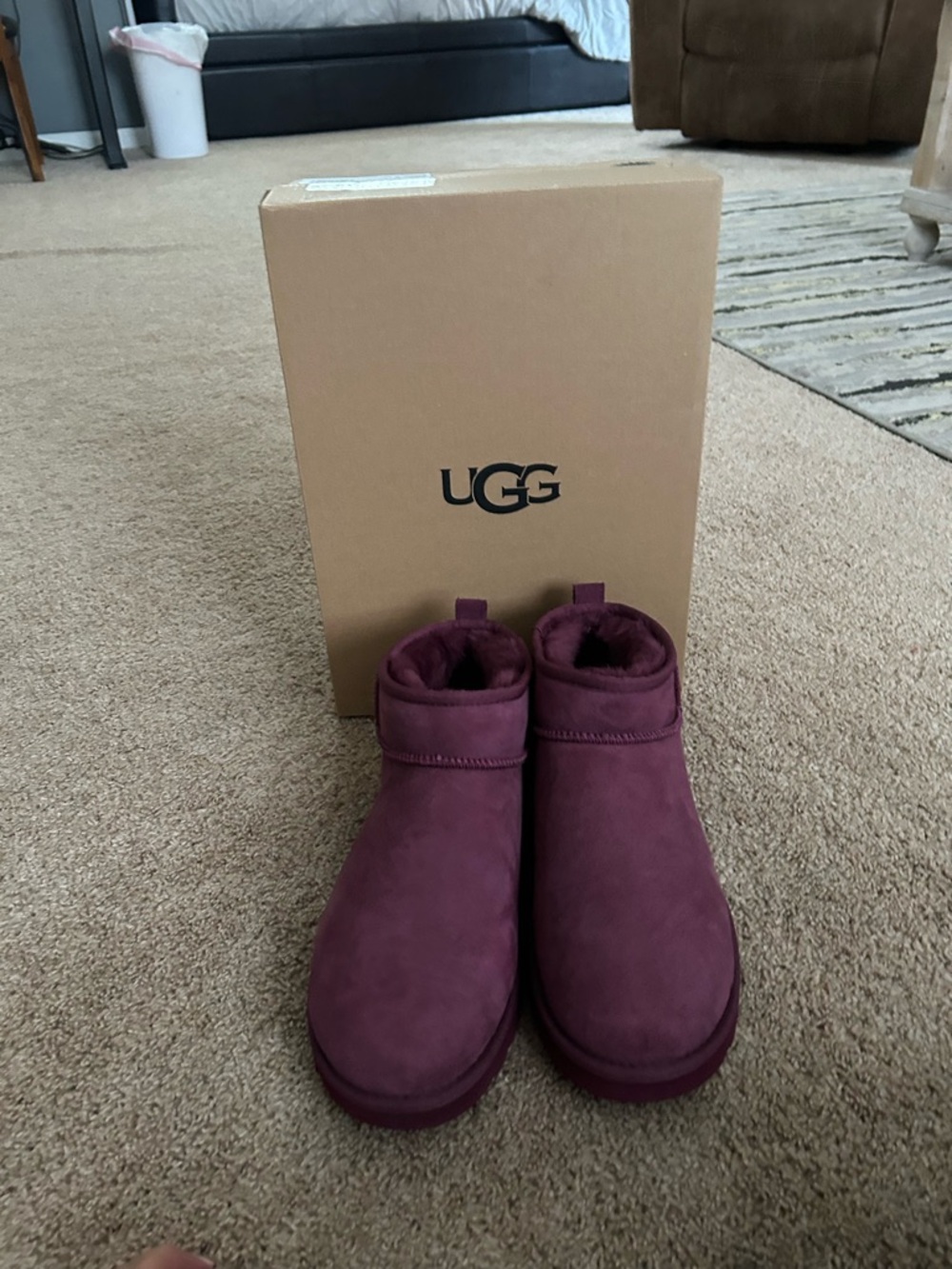 UGG ultra classic mini boots. - Picture 11 of 16